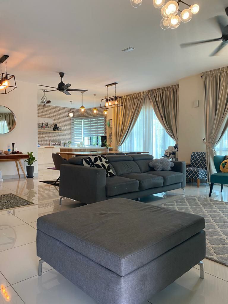Corner Lot 2 Storey With Spacious Land Zircona - photo 4
