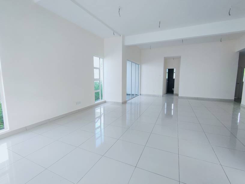 Semi-D Double Storey House Laurus Bukit Bandaraya - photo 8
