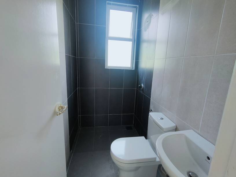 Semi-D Double Storey House Laurus Bukit Bandaraya - photo 12