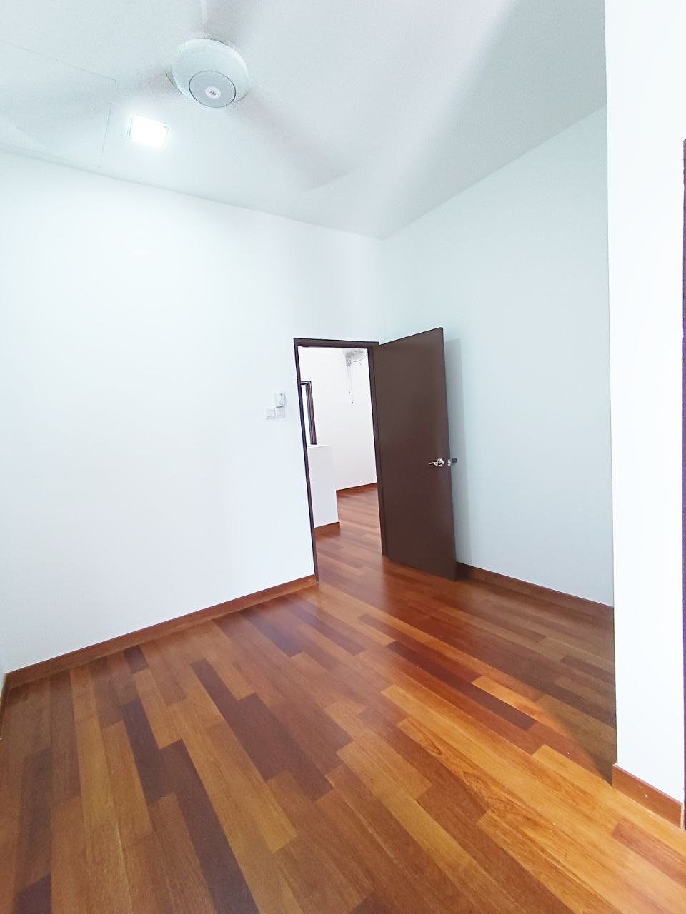 2 Storey Intermediate Facing North Pentas 6, Alam - photo 11