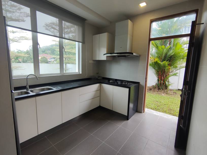 LUXURY 3 STOREY SEMI DETACHED DAMANSARA - photo 8