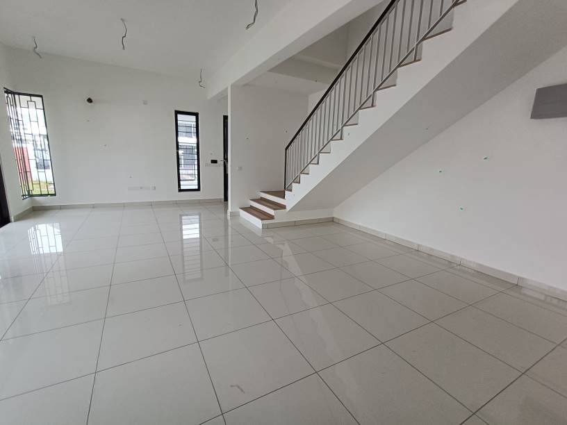 New Double Storey Terrace End Lot Elmina Green 3 - photo 3