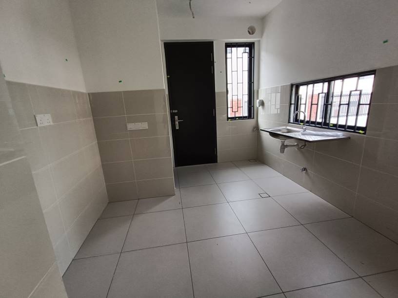 New Double Storey Terrace End Lot Elmina Green 3 - photo 8