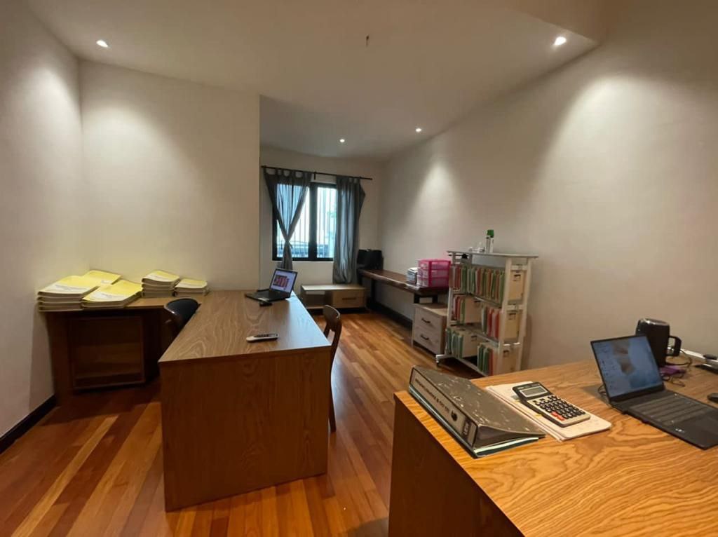 Three Storey Superlink Corner Lot Duta Villa - photo 3