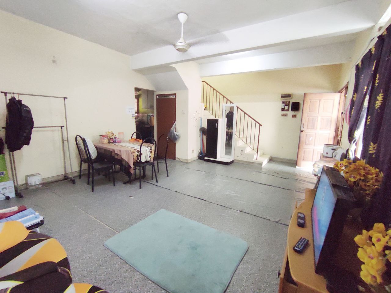 Renovated Double Storey Terrace Sek 11 Shah Alam - photo 4