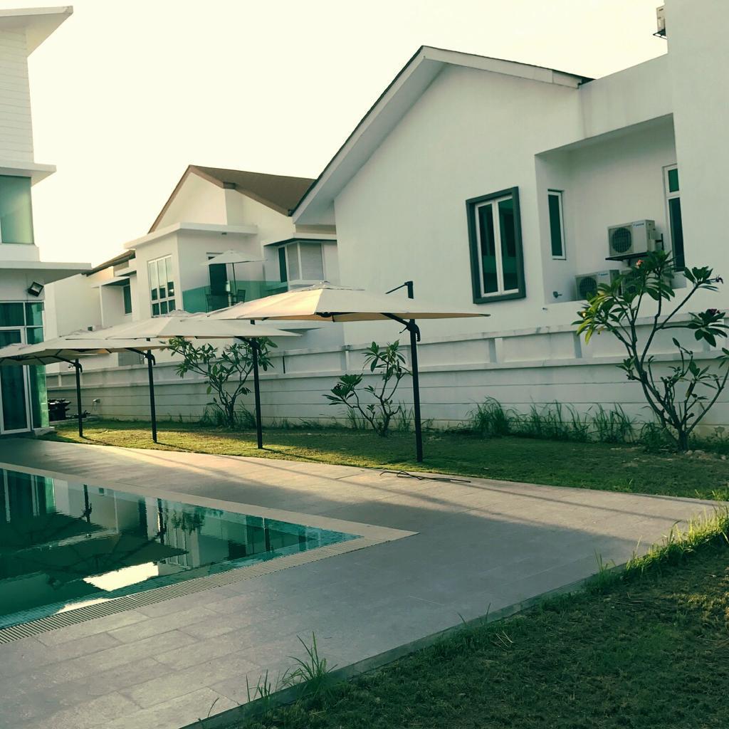 Bungalow at Seksyen 7 Shah Alam - photo 12