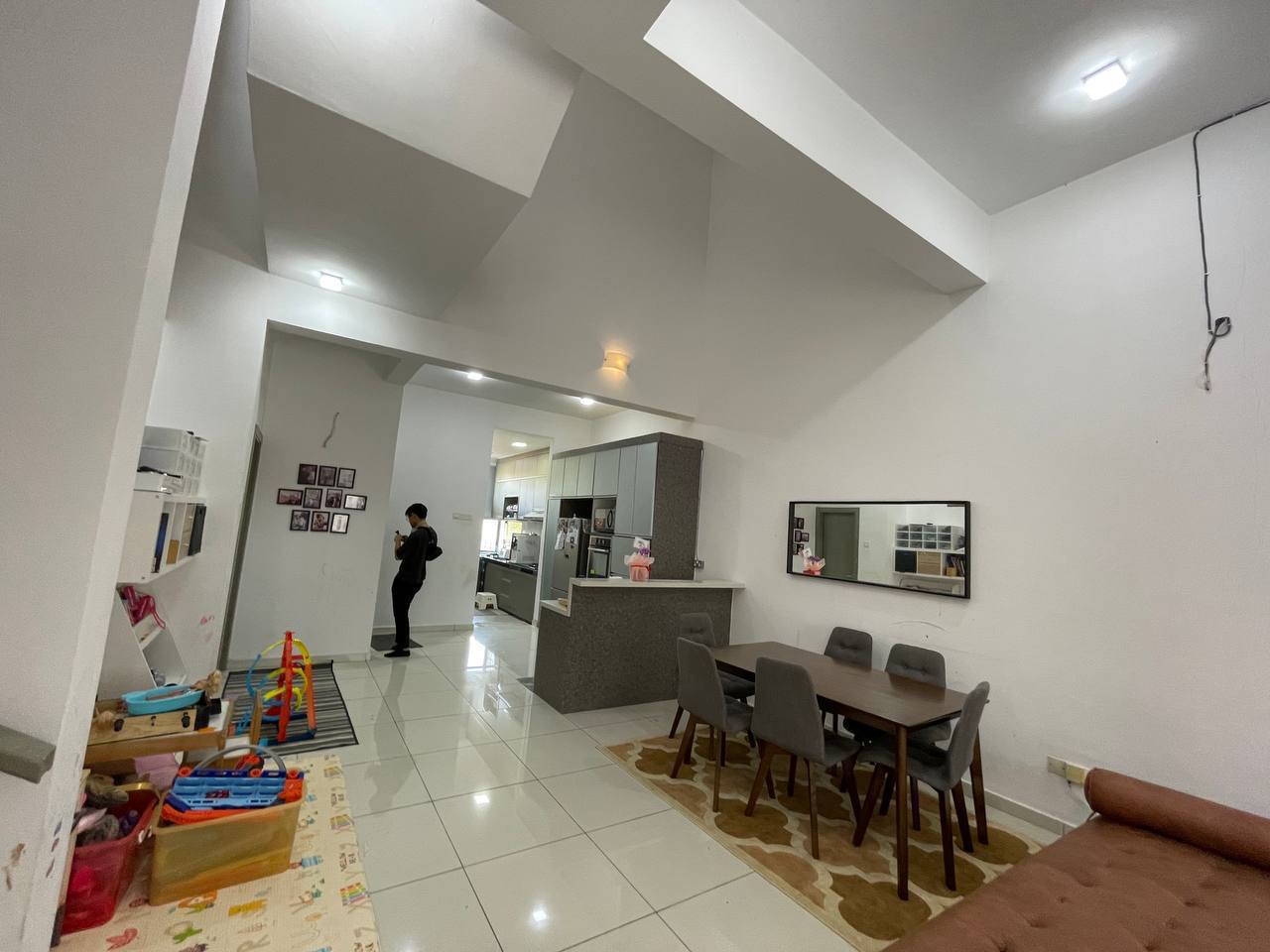 Facing Open 3 Storey Terrace Emerald Alam Impian - photo 3