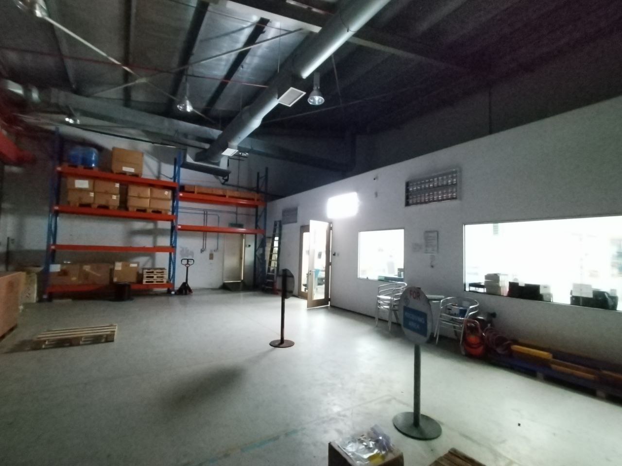 Warehouse with office Glenmarie - photo 13