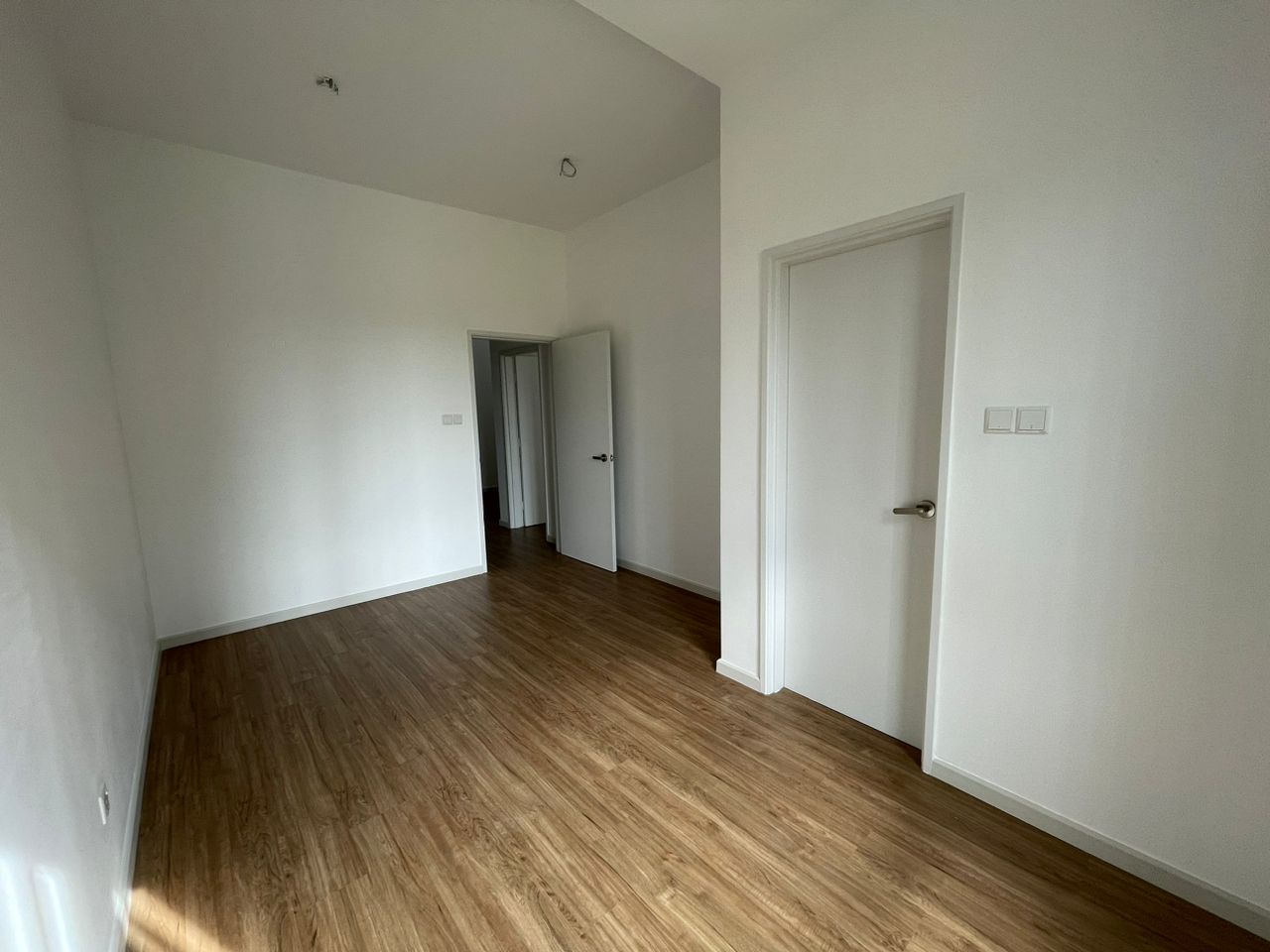 Double Storey Intermediate Lot Lily Seksyen U12 - photo 11