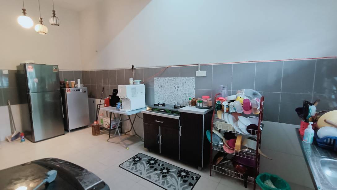 Double Storey Terrace Intermediate Seksyen 29 - photo 11