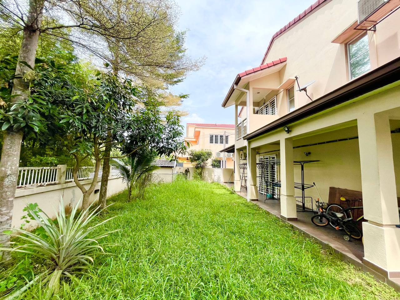 Corner Double Storey Terrace Taman Pinggiran USJ 1 - photo 3