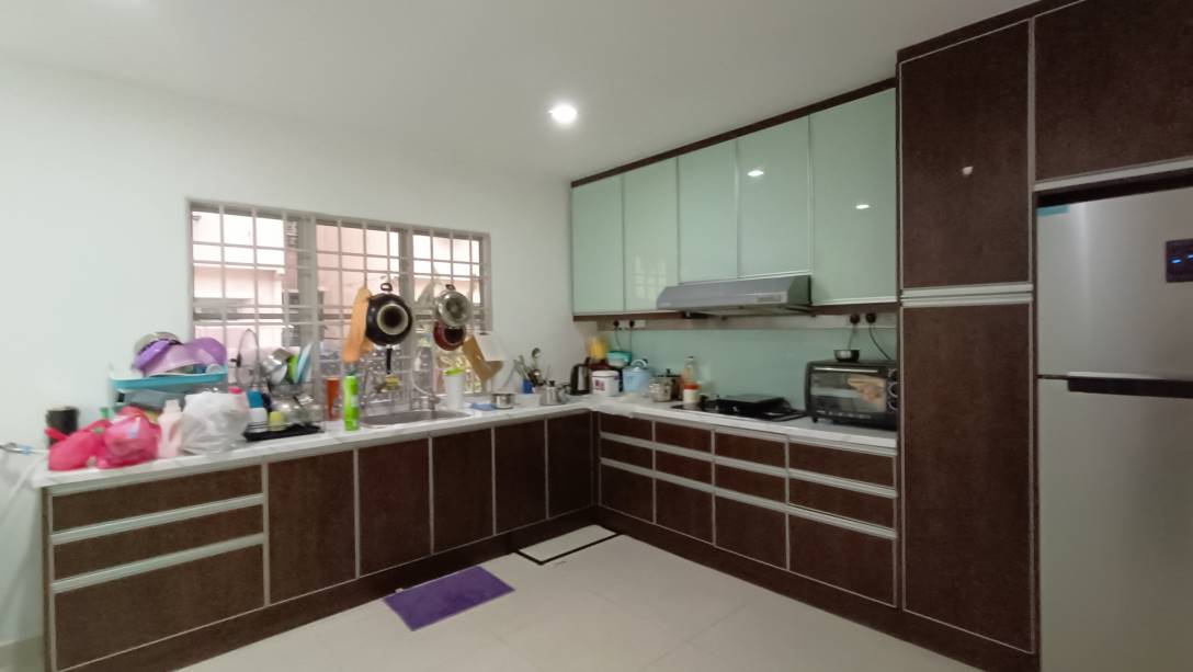 Double Storey Terrace House Taman Pinggiran USJ - photo 2