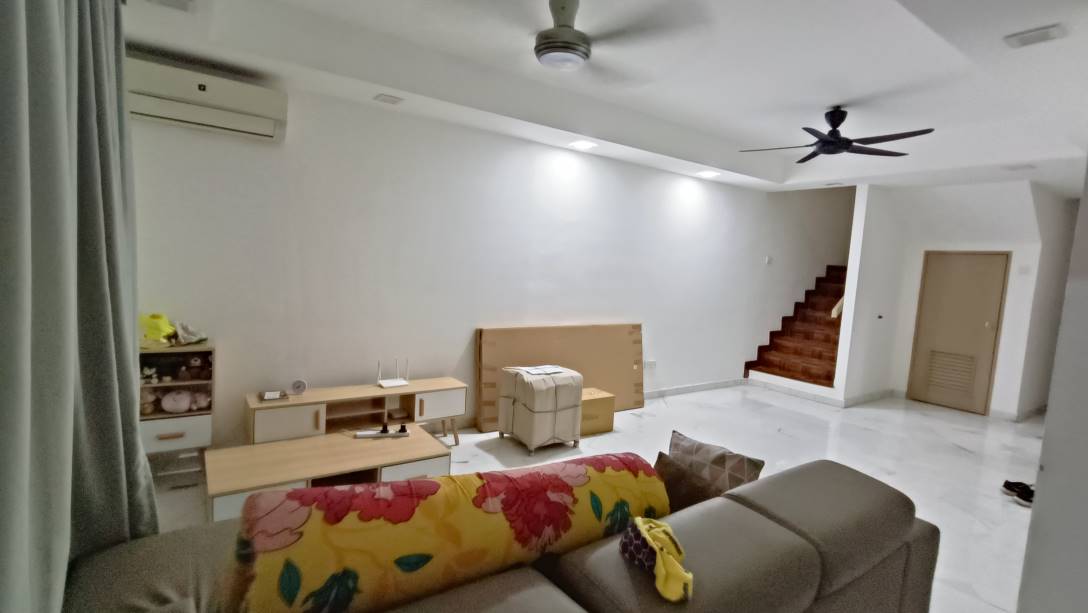 Double Storey Terrace House Taman Pinggiran USJ - photo 3