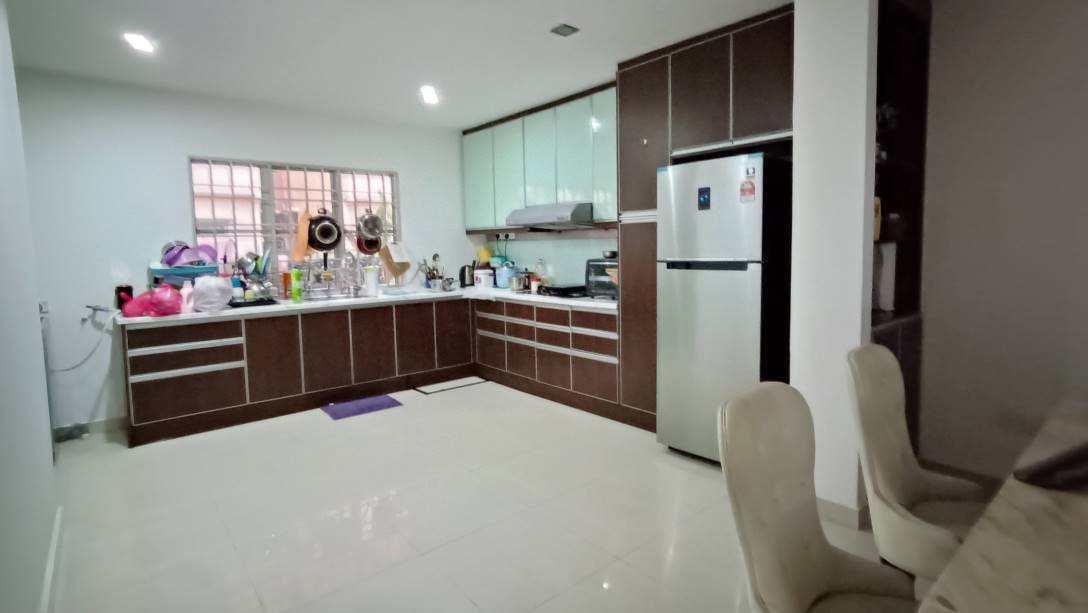 Double Storey Terrace House Taman Pinggiran USJ - photo 8