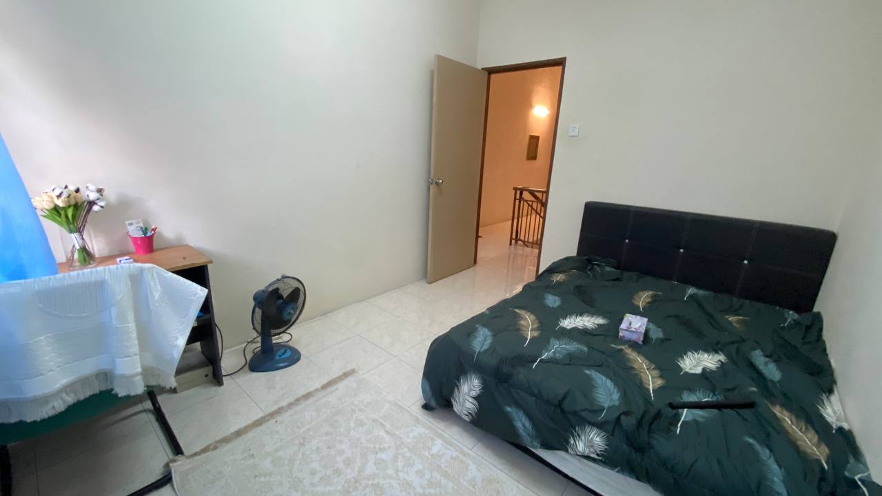 Cheapest Double Storey Terrace at Nusa Rhu Puncak - photo 6