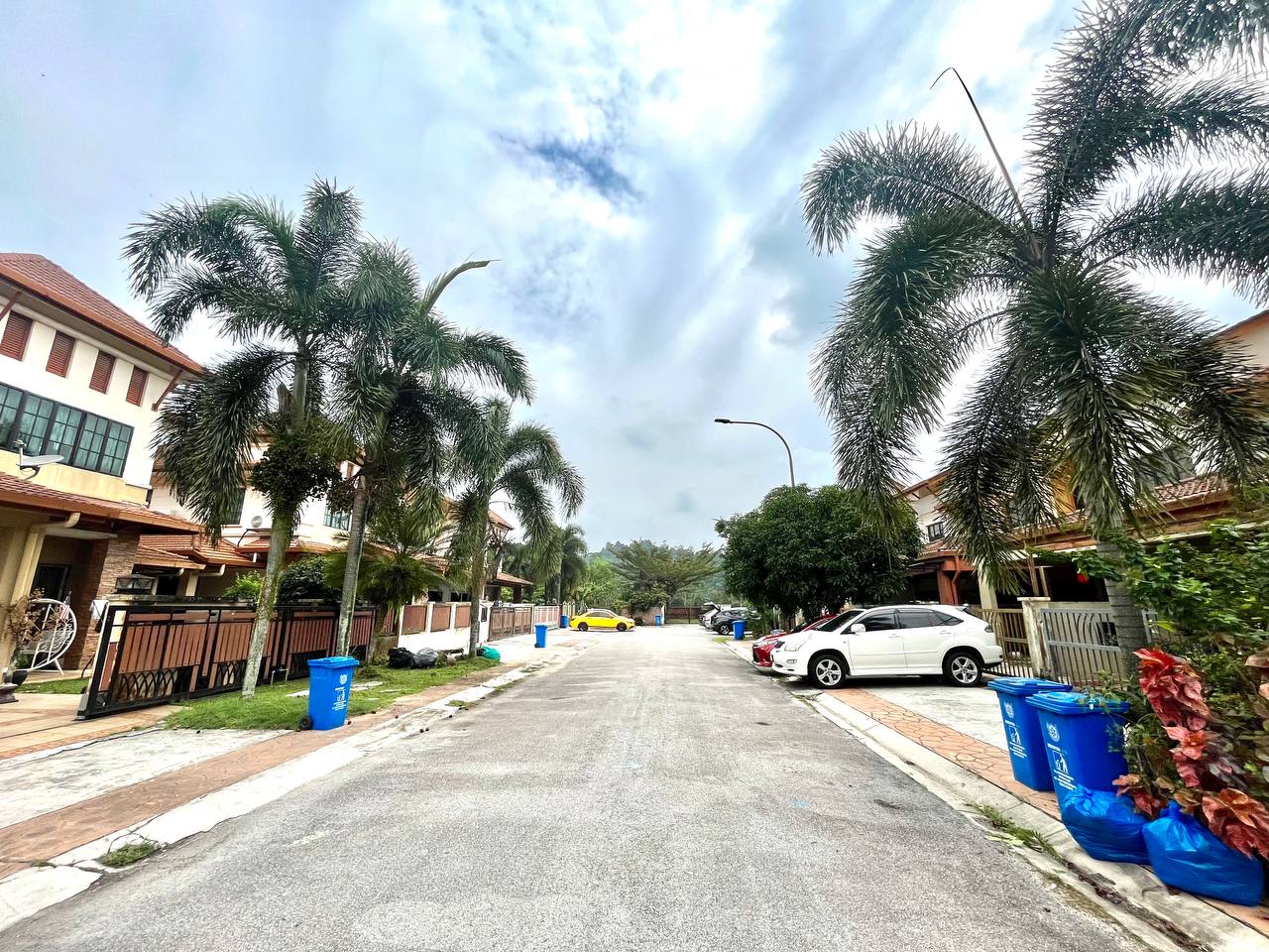 Cheapest Double Storey Terrace at Nusa Rhu - photo 4
