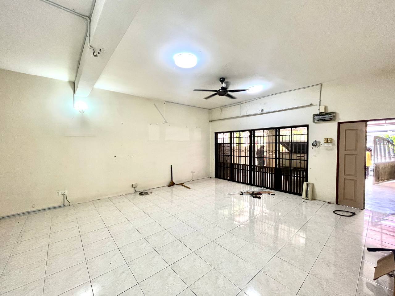 Cheapest Double Storey Terrace at Nusa Rhu - photo 8