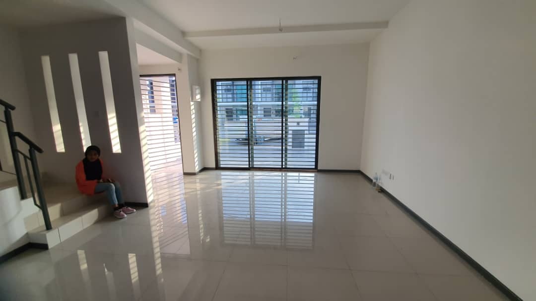 2 Storey Saujana Perdana, Sungai Buloh - photo 3