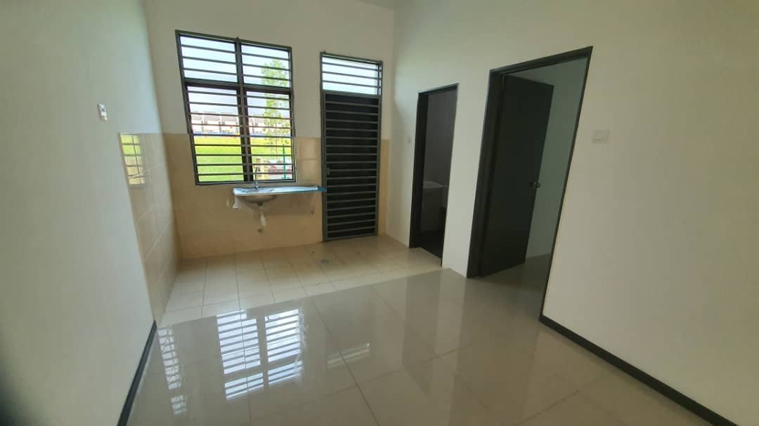 2 Storey Saujana Perdana, Sungai Buloh - photo 4