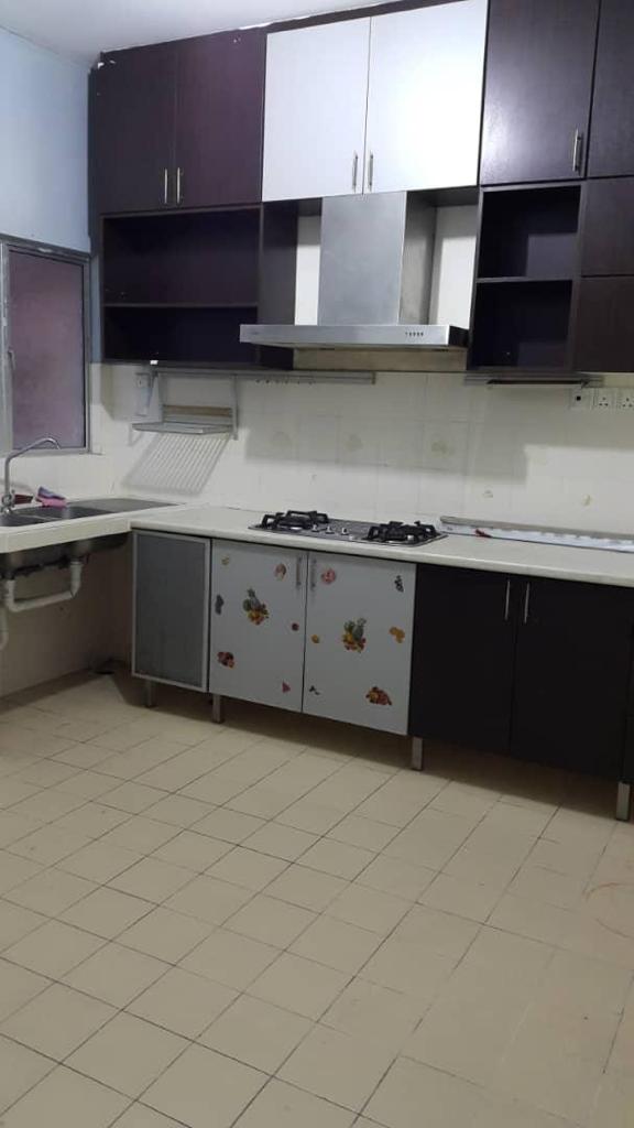 End Lot Terrace DS Subang Impian Beside Playground - photo 4