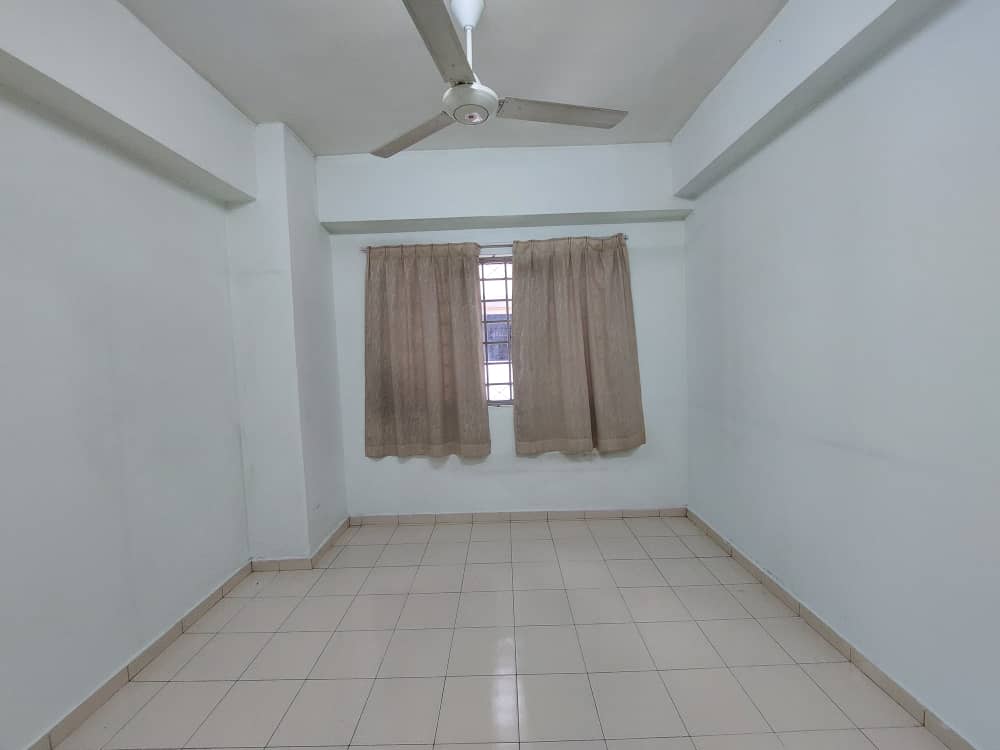 FREEHOLD Vista Komanwel B Condominium Bukit Jalil - photo 10