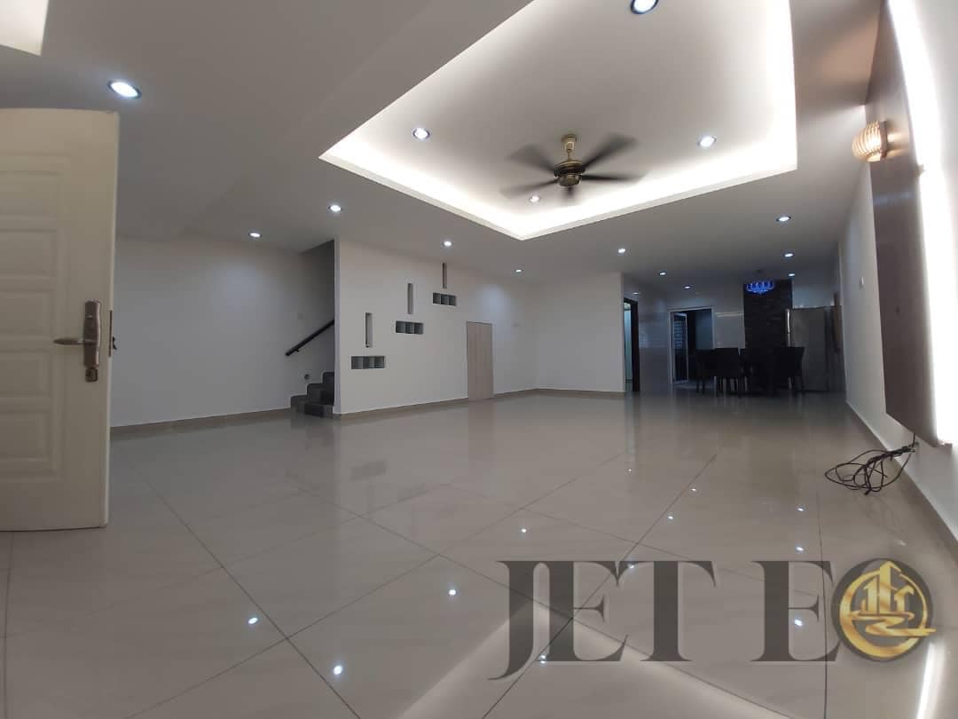 Super Nice House Bandar Botanic 22x75 Reno Klang - photo 2