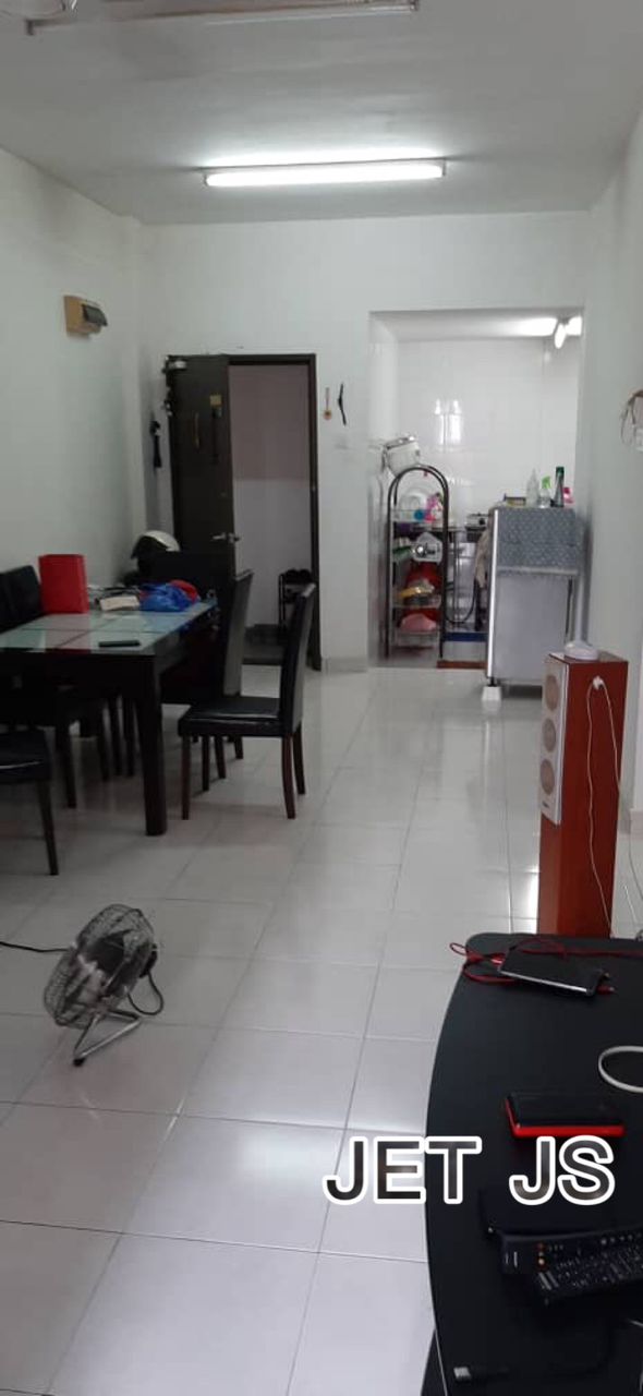 Ground Floor Bandar Parkland 850sf Reno Klang - photo 2