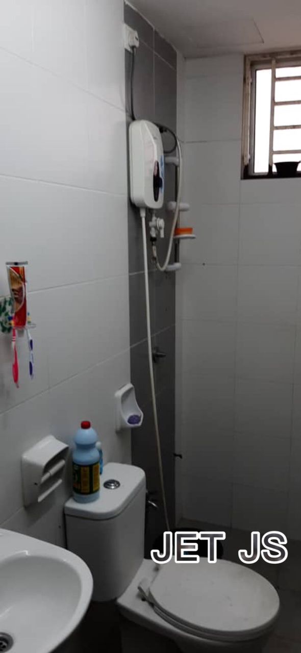 Ground Floor Bandar Parkland 850sf Reno Klang - photo 5