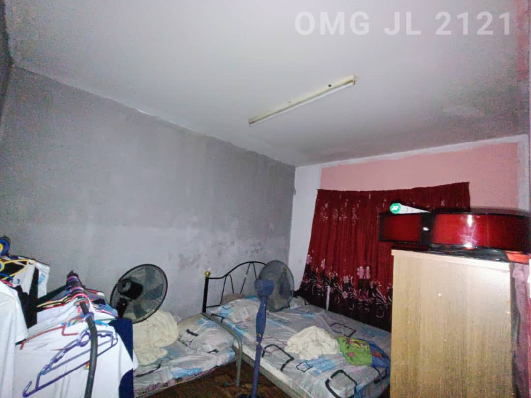 Bukit Tinggi 2 Flat First Floor - photo 9
