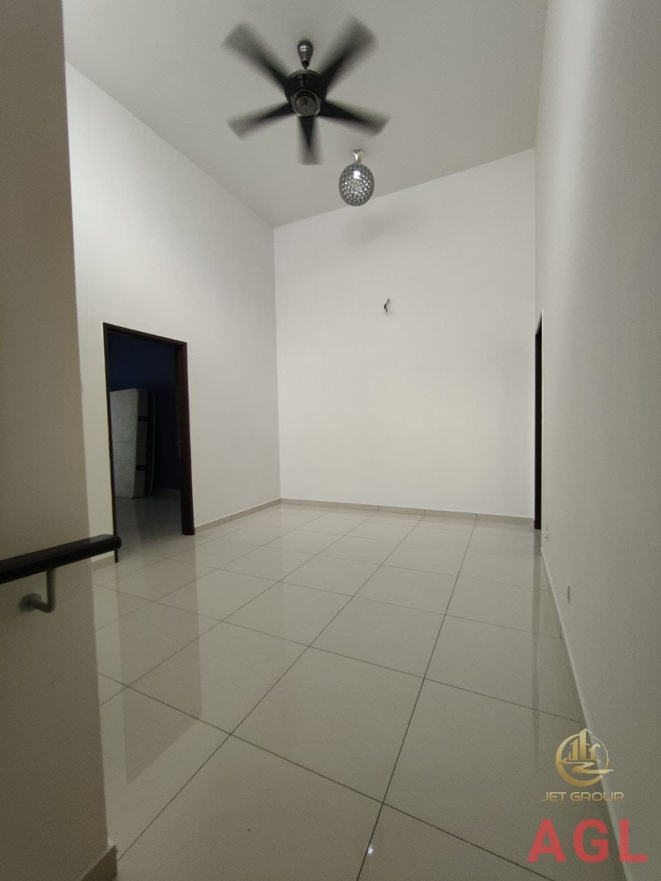 Ambang Botanic Rental House - photo 10