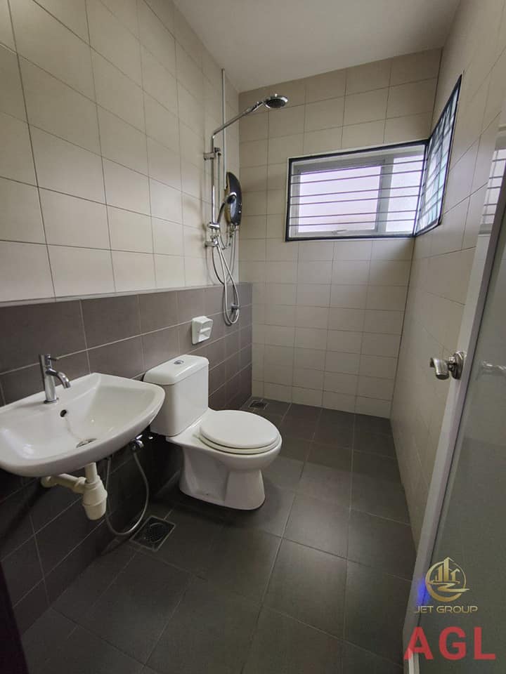 Ambang Botanic Rental House - photo 13