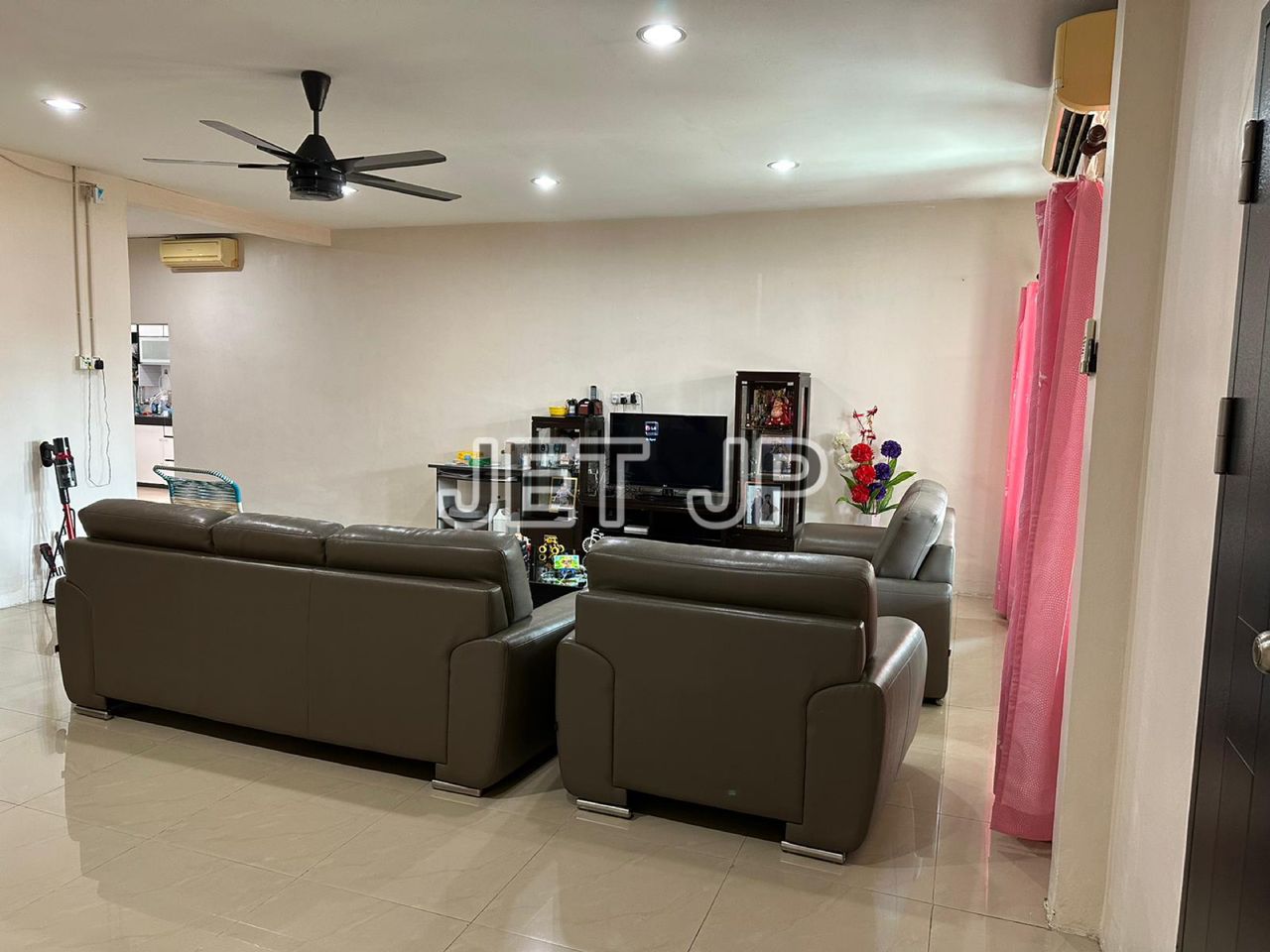Kapar Single Storey House - photo 3