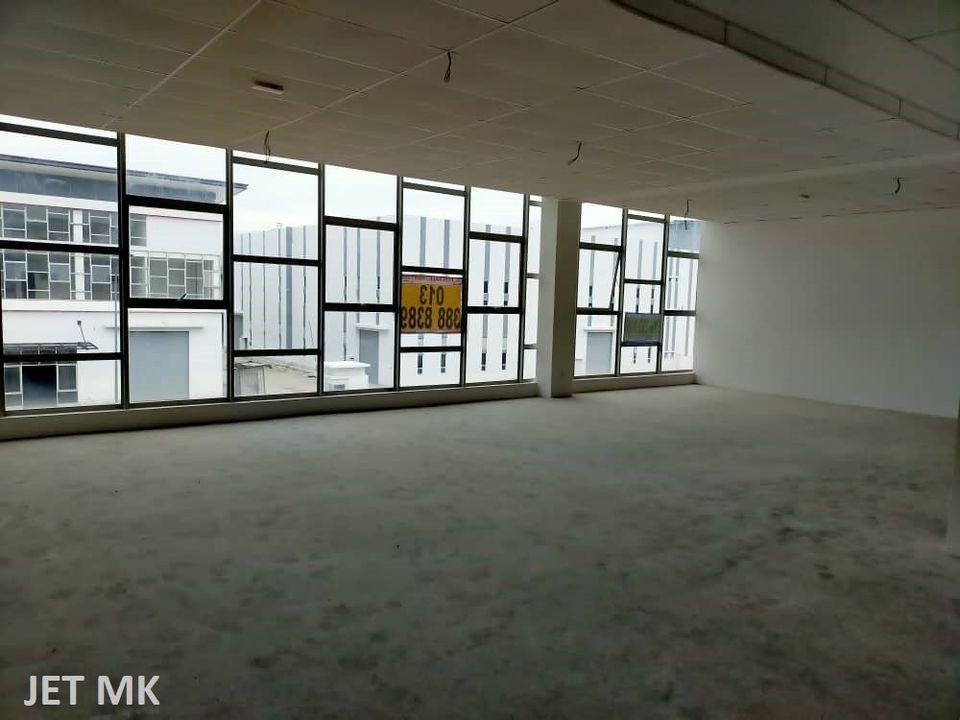 Warehouse Welloyd Industrial Park JET MK - photo 5