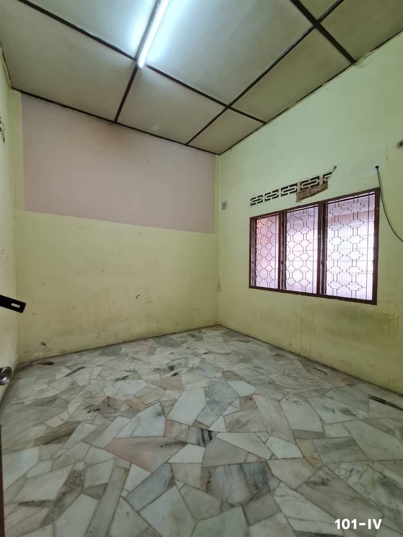 Below Market Value Port Klang 22x75 Ivie - photo 2