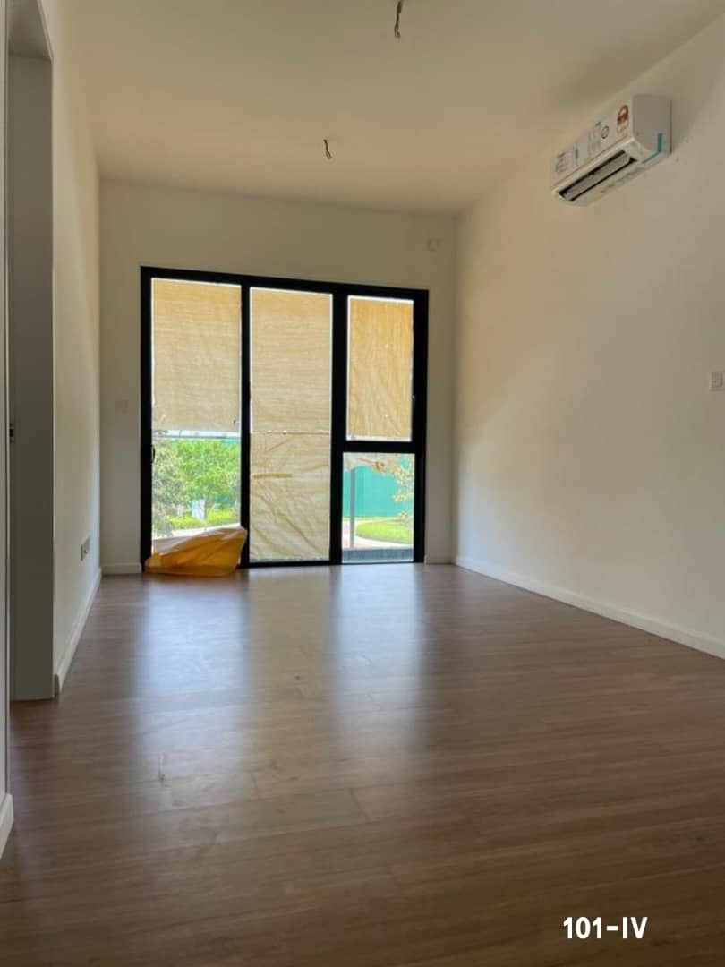 Brand New Unit Luxura Residence 257 Ivie - photo 7
