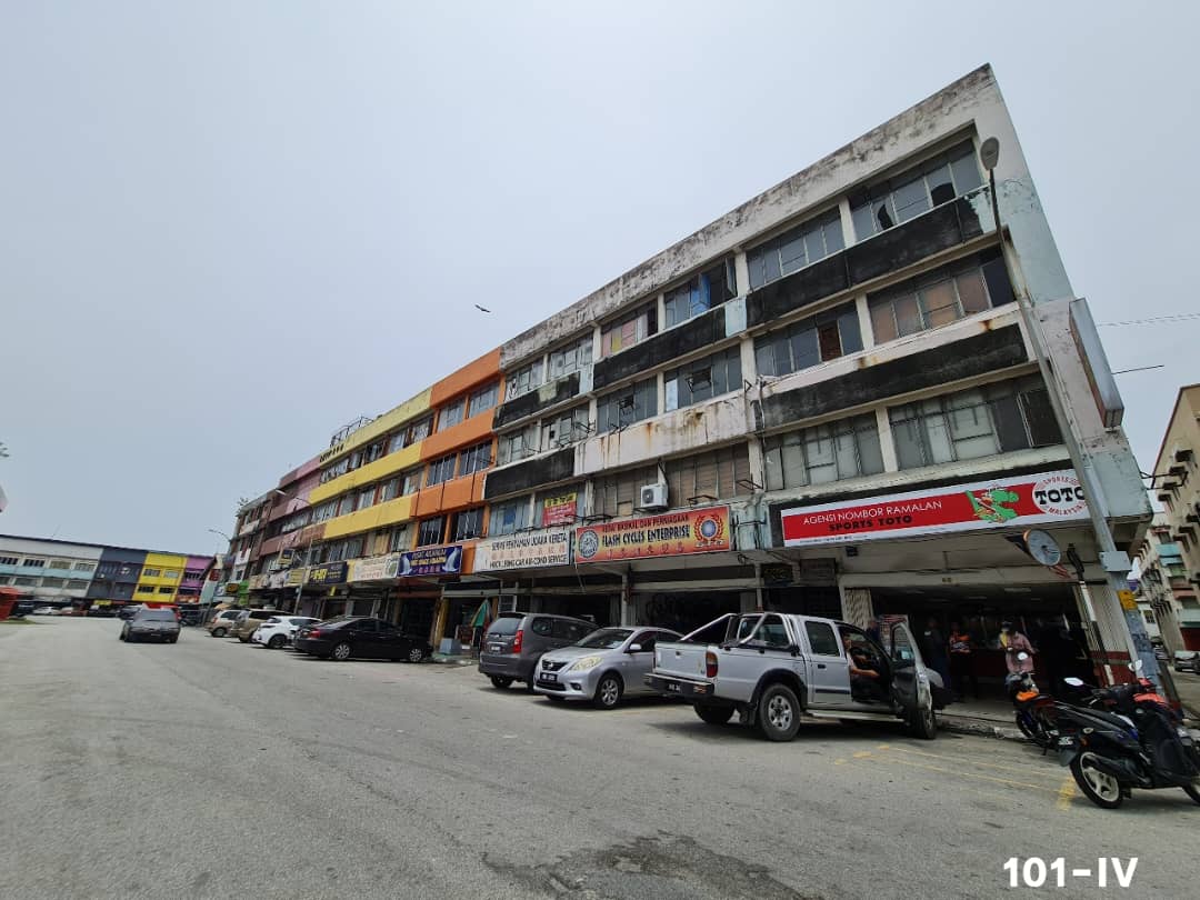 Port Klang Lorong Cungah 22x75 4 Storey Shoplot - photo 2