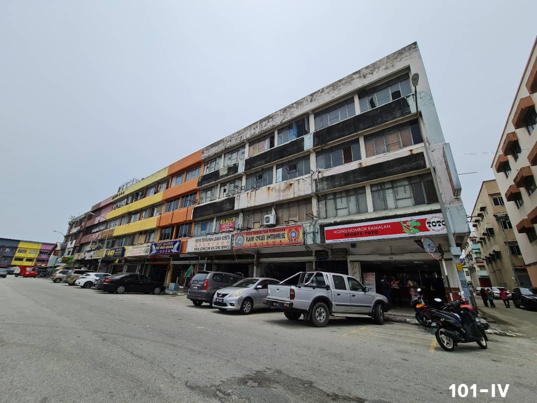 Port Klang Lorong Cungah 22x75 4 Storey Shoplot - photo 3