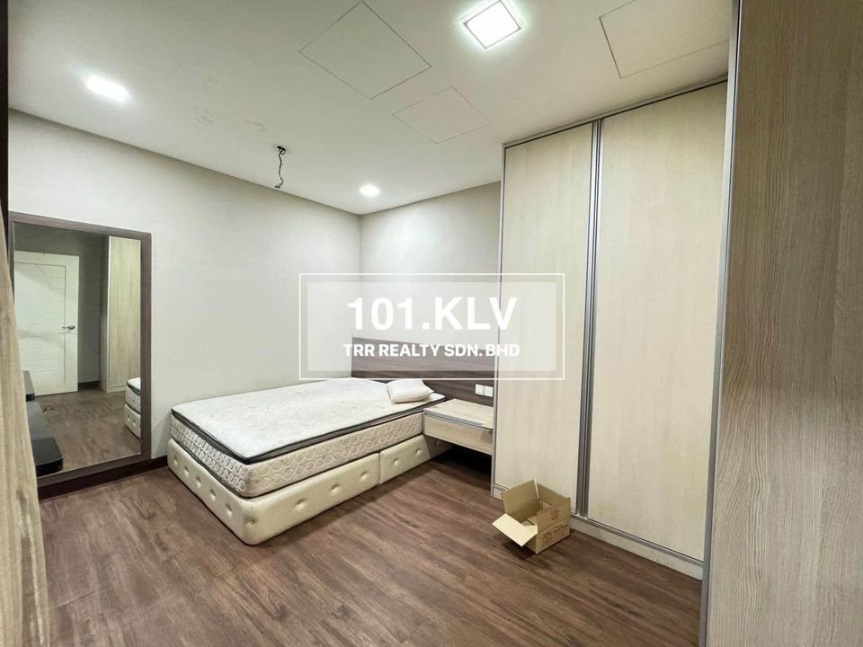 Ambang Botanic Kelvin Loo - photo 8