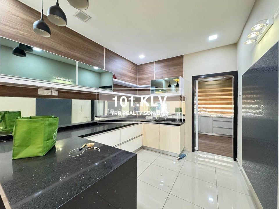 Ambang Botanic Kelvin Loo - photo 10