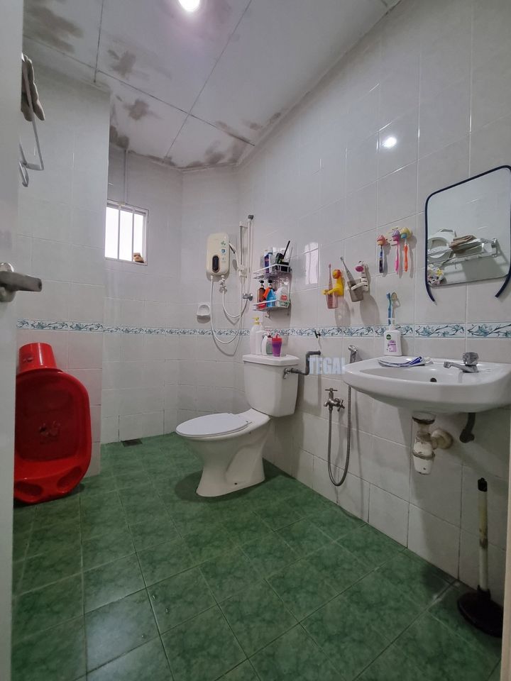 BANDAR PUTERI Double Storey House Freehold - photo 2