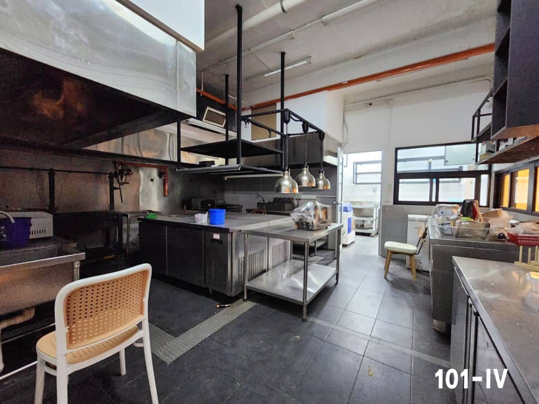 Business For Sale Tmn Salak Selatan KL Ivie - photo 3