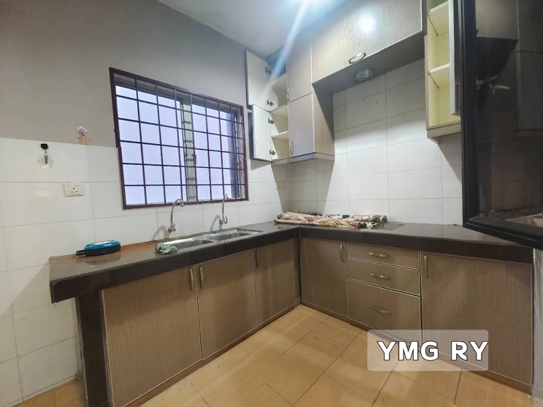 Taman Raja Nong Bunga Raya Klang Partial Furnished - photo 2