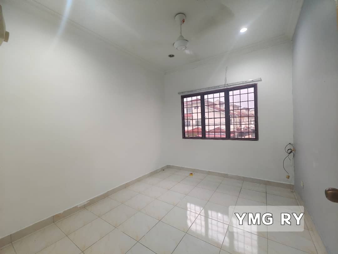 Taman Raja Nong Bunga Raya Klang Partial Furnished - photo 3