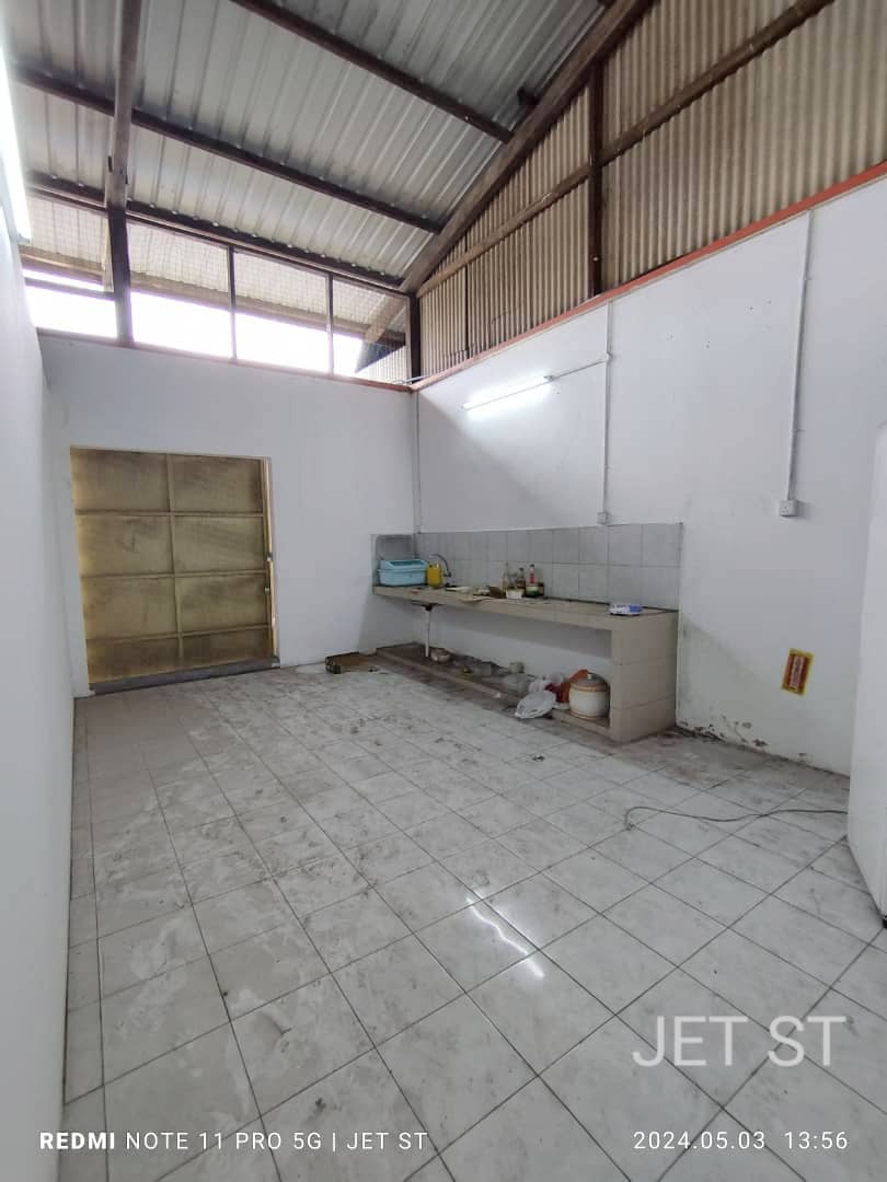 Kampung Jawa Factory Warehouse For Rent - photo 2