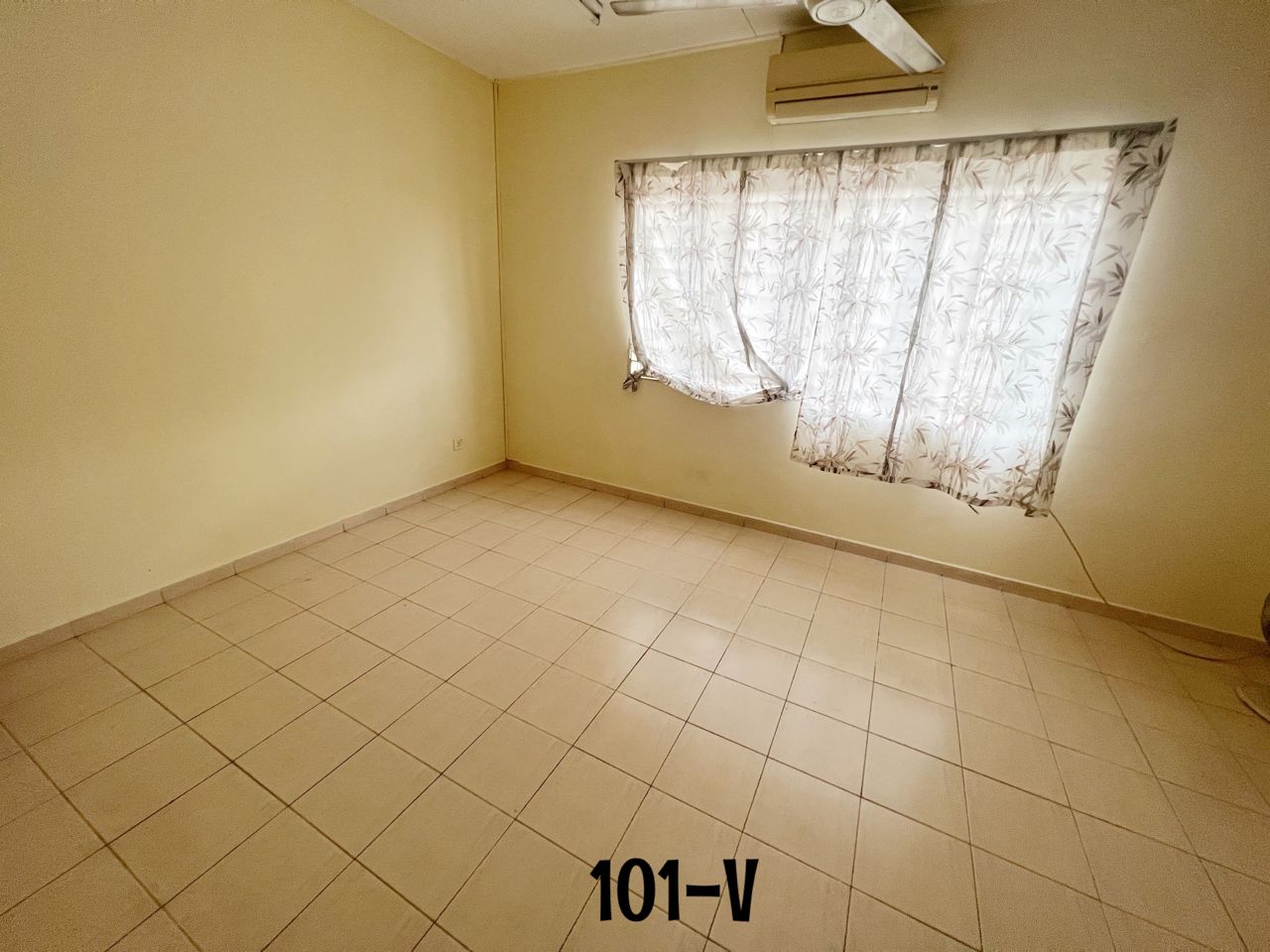 Double Storey Taman Klang Utama, Klang - photo 5