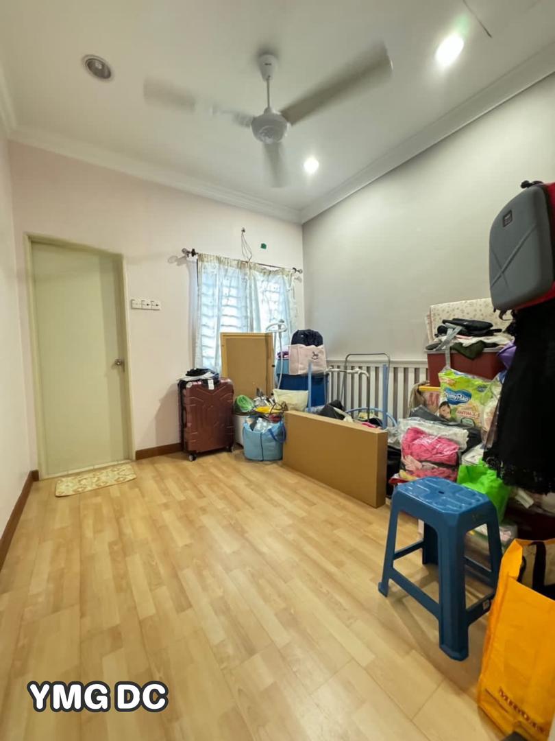 Double Storey Kota Bayuemas Klang - photo 5