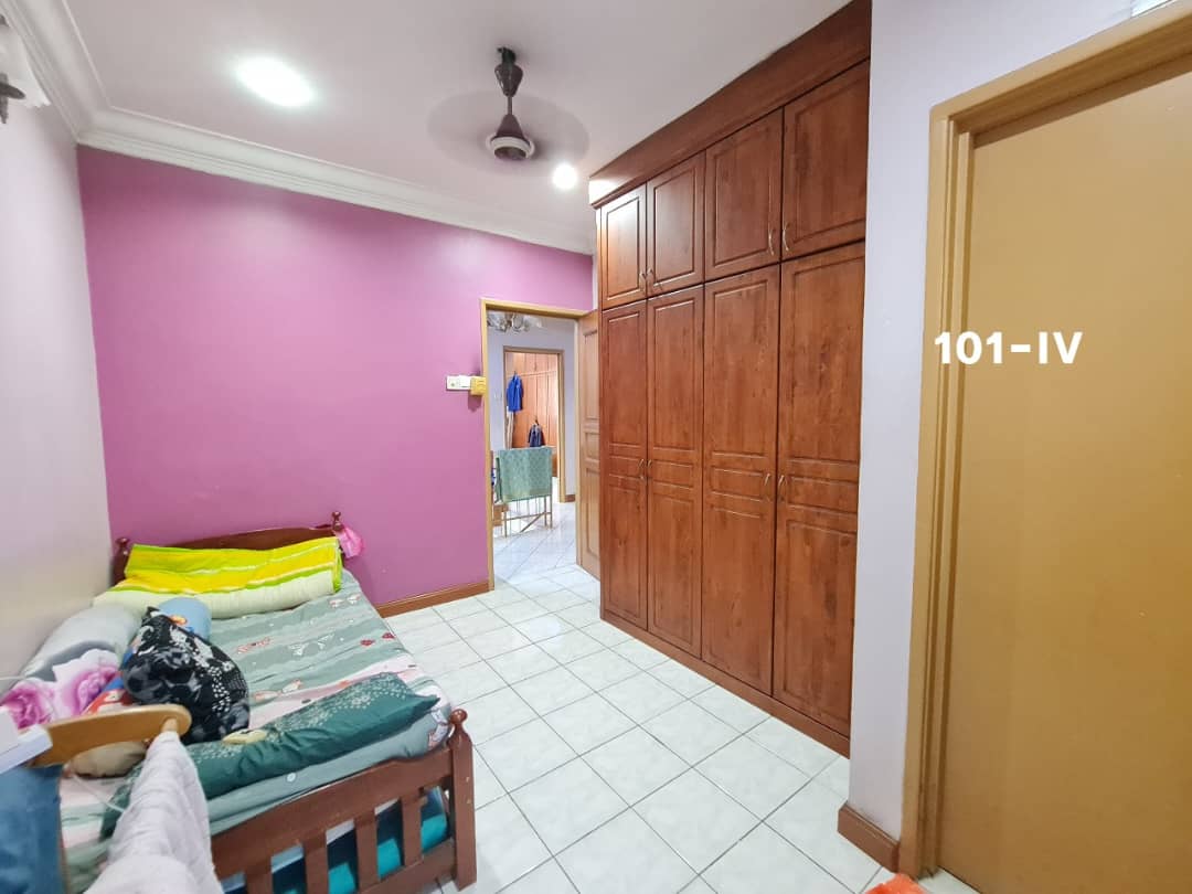 Double Storey Kampung Raja Uda, Port Klang - photo 4