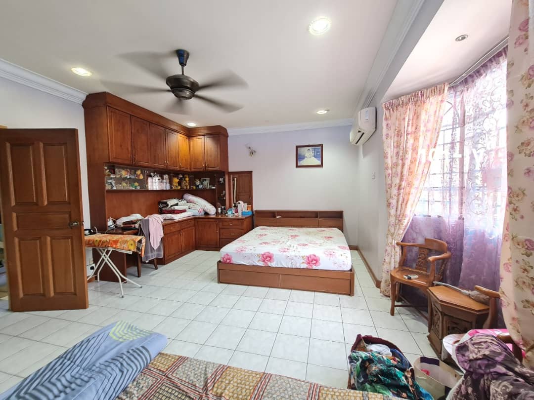 Double Storey Kampung Raja Uda, Port Klang - photo 11