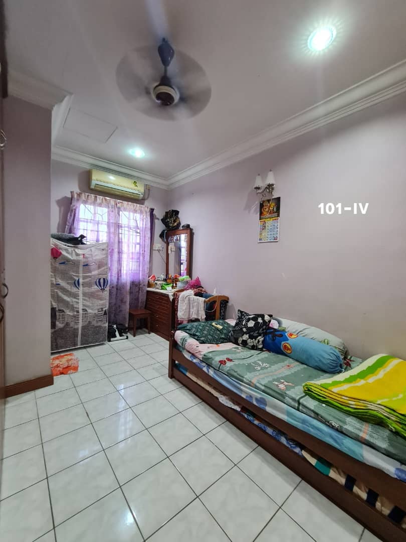 Double Storey Kampung Raja Uda, Port Klang - photo 12
