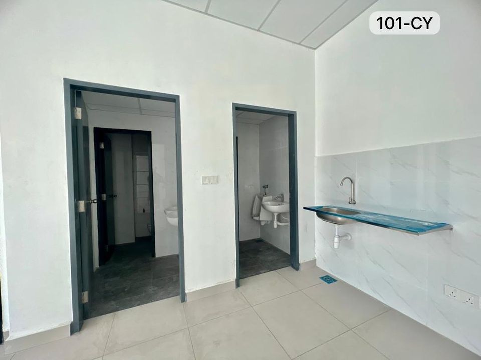 3 Sty Semi D Warehouse Factory Telok Gong - photo 4